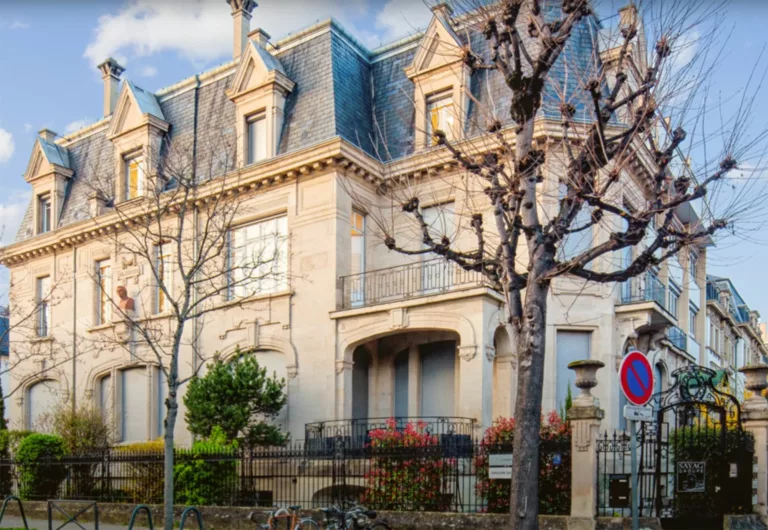 Immersion dans le monde de la greffe de cheveux à Strasbourg