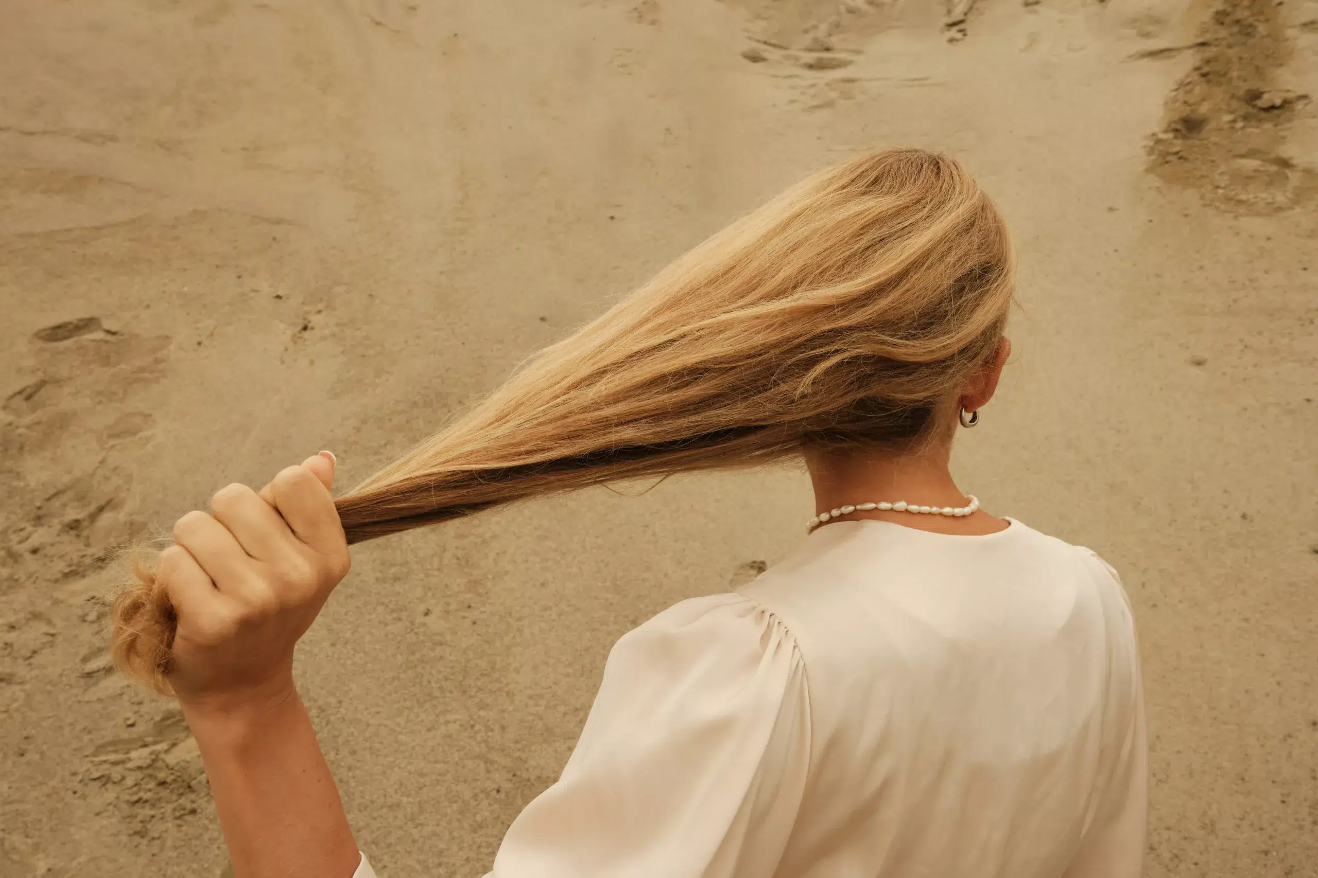 la greffe de cheveux artificiels par implants Hairstetics en Médecine Esthétique Clinique Rivoli Massena 5